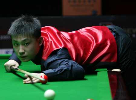 TA：在麦克拉伦执教牙买加时，他曾自掏腰包为工作人员买机票