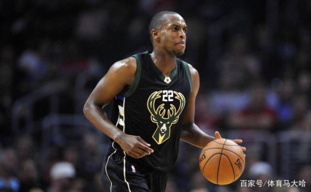 佩德里时隔1各月再为巴萨登场，送出28次传球，3次过人成功