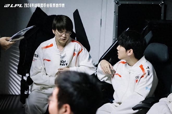 年轻球员在 年轻球员在