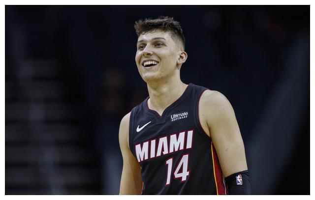 亚马尔在 亚马尔在